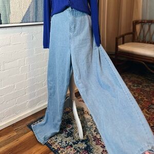 PrettyLittleThing Plus Size Wide Leg Distressed Jeans